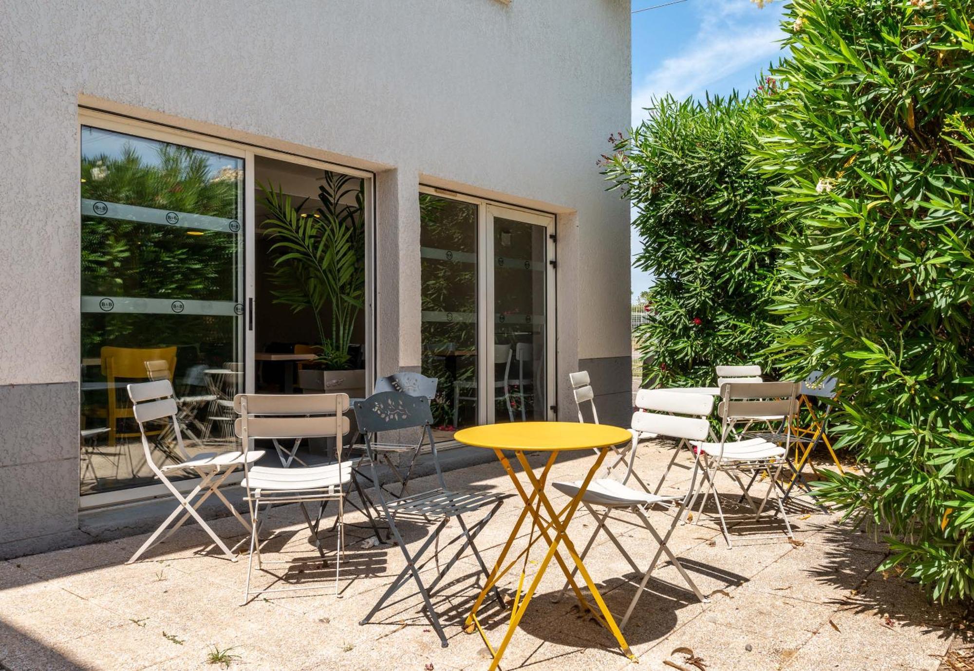 B&B Hotel Narbonne 2 Bagian luar foto