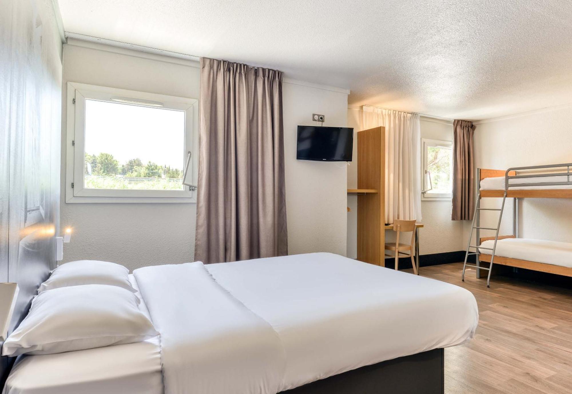 B&B Hotel Narbonne 2 Bagian luar foto